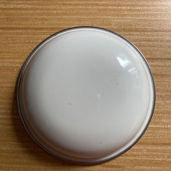 Small Old Bay Seasoning tin advertising bowl - Picture 2 of 3